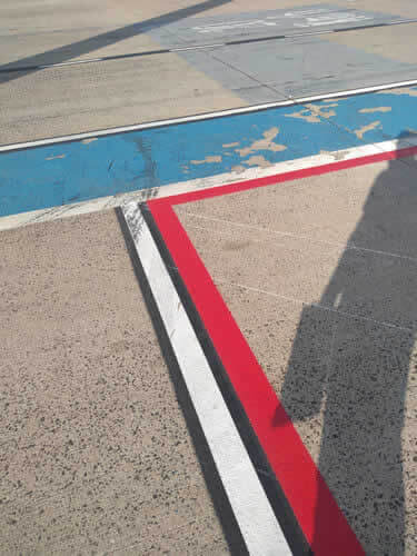 Faixas de Tintas Vermelhas e Brancas para Sinalizadores