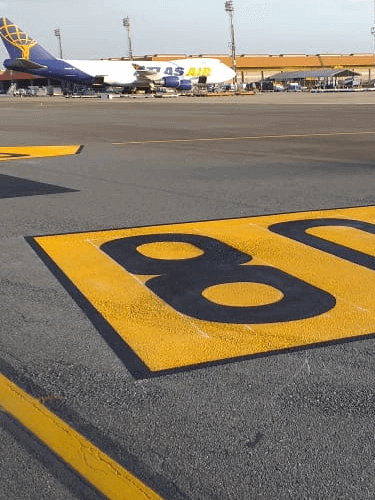 Sinalização e Faixas para Aeroportos