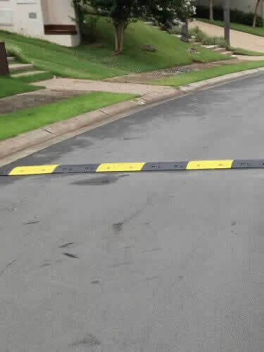 Lombadas para Condominio Araucarias