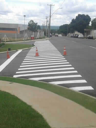 Sinalização de Pedestres em Condomínios