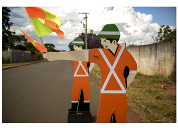 BONECO DE MADEIRA